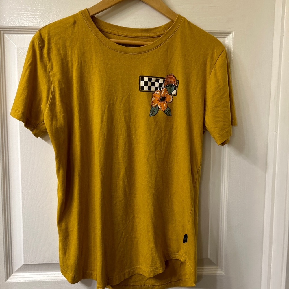 Dikotomy DK Tee Shirt Women’s Medium Aliens, Hibiscus, checkerboard Short Sleeve
